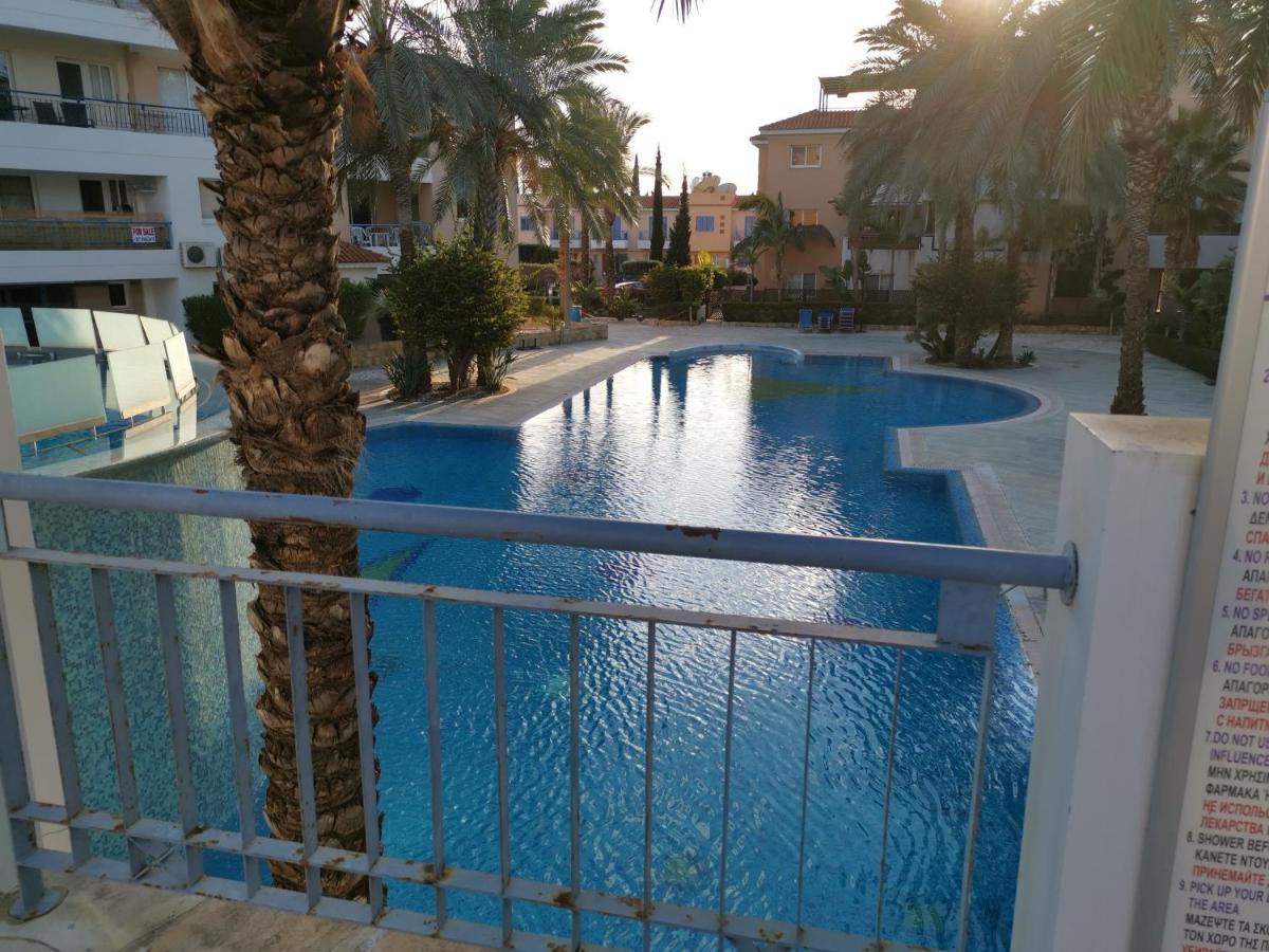 Iris Village, Near Kings Avenue Mall - By Imh Travel & Tours Pafos Dış mekan fotoğraf
