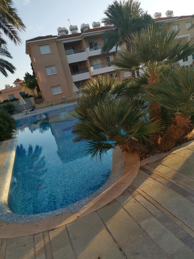 Iris Village, Near Kings Avenue Mall - By Imh Travel & Tours Pafos Dış mekan fotoğraf