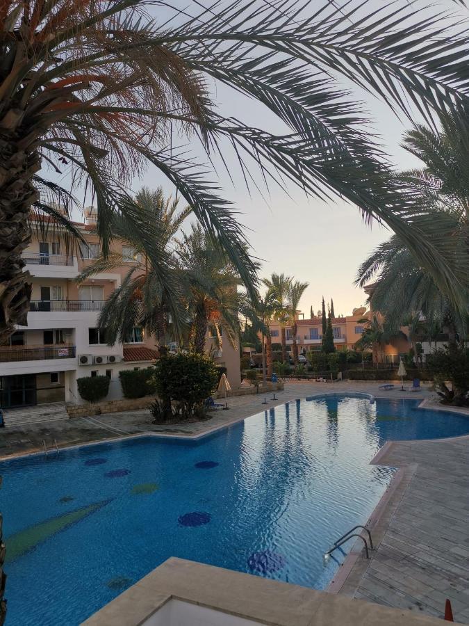 Iris Village, Near Kings Avenue Mall - By Imh Travel & Tours Pafos Dış mekan fotoğraf